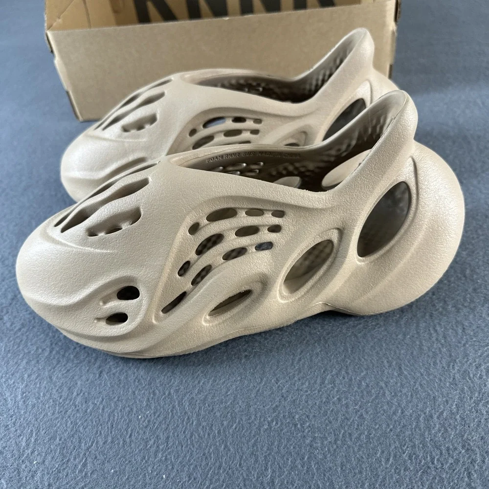 Yeezy Foam Runner 'Clay Taupe' Size 6 Color Tan With Box